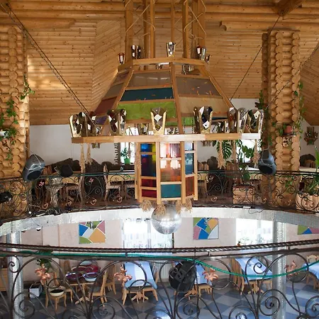 Hotel Recreation Center 